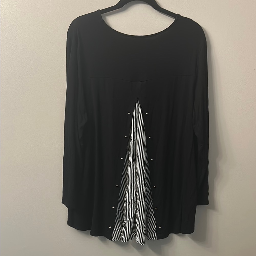 Chico's Black Pleated 3/4 Sleeve Blouse